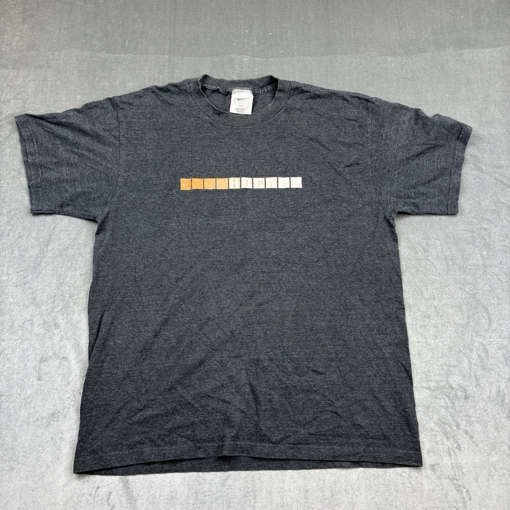 Nike Mini Swoosh Graphic T-Shirt Dark Grey Bar Logo‎ Size Mens Size Large